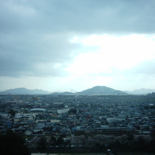 【画像】ミニデジで撮影した、国宝彦根城天守閣からの風景