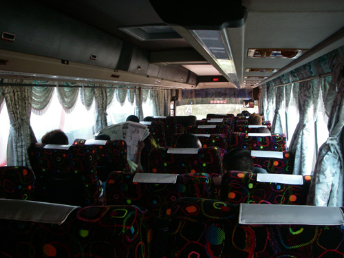 【画像】KKKL Expressの3列シートバスの内部