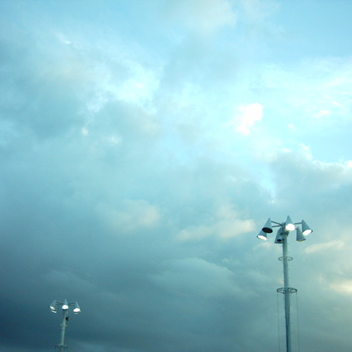【画像】電灯と雲