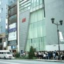 【サムネール画像】「H&M」銀座店の行列