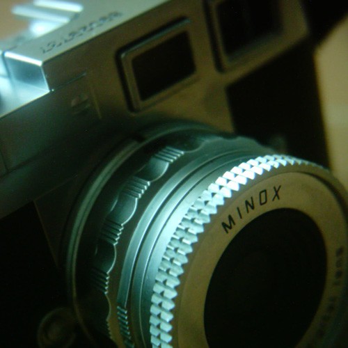【写真】ミノックスのトイデジカメMINOX DCC Leica M3をミニデジ（MiniDigi）+Vivitar クローズアップレンズで撮影