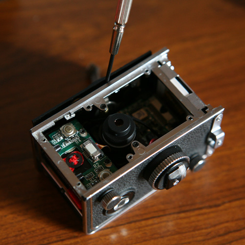 【画像】側面カバーと本体フレームにスキマを作っている状態の初代ミニデジ（MiniDigi） by EOS 5D