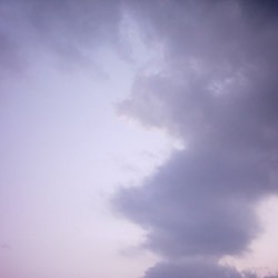 【画像】初代ミニデジ撮影比較6〜朝焼けの空と雲 by 新規購入個体