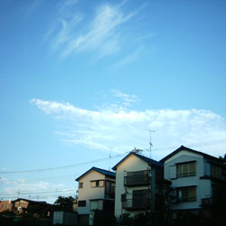 ミニデジ（MiniDigi）で撮影した空と民家