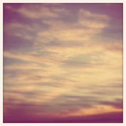iPhone+KitCamで撮影した朝焼けの空
