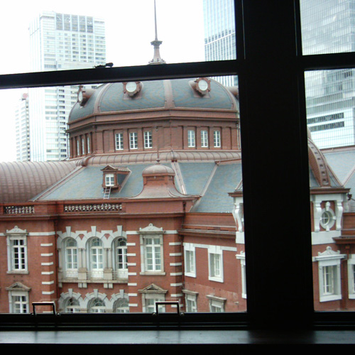 【画像】KITTEの旧東京中央郵便局長室から見たJR東京駅丸の内駅舎2