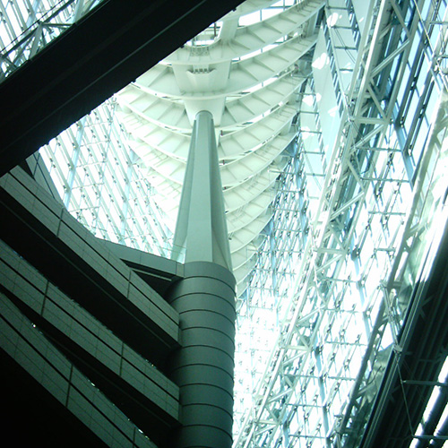 【画像】ミニデジ（MiniDigi）で撮影した東京国際フォーラムの天井部分2